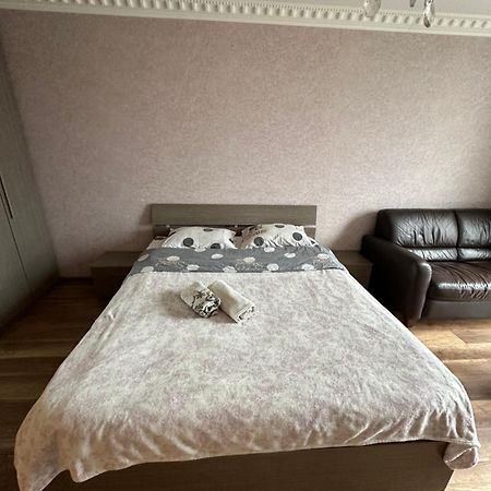Апартаменти Біля Автовокзалу Тернополь Экстерьер фото